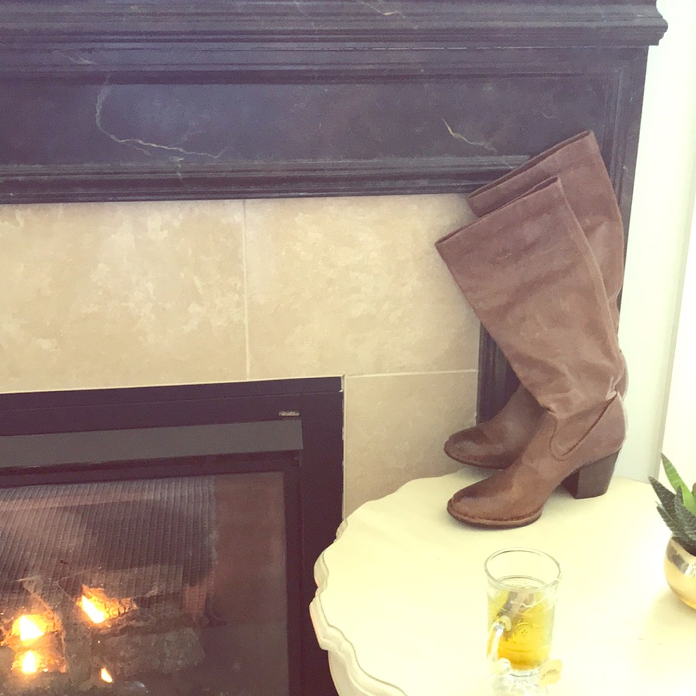 Excellent Condition Frye Rory Scrunch Boot